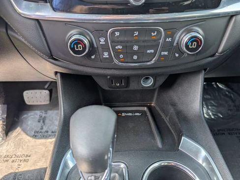 Used 2023 Chevrolet Traverse LT w/ Midnight/Sport Edition AWD/4WD image 19