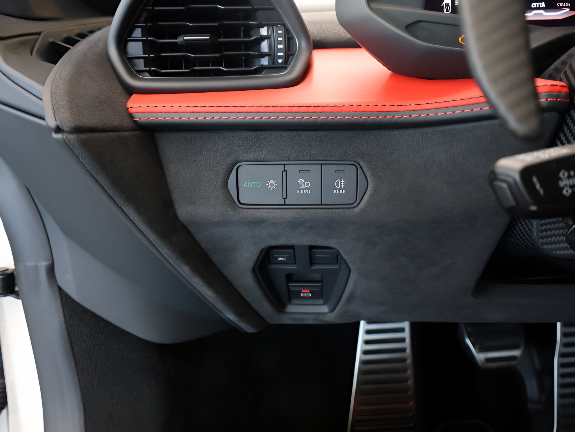 Used 2026 Lamborghini Temerario AWD/4WD image 28