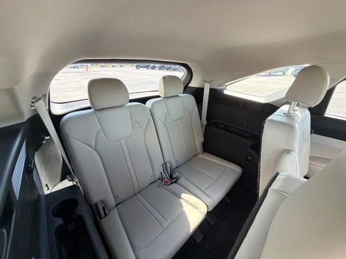 Used 2024 Kia Sorento EX FWD image 21