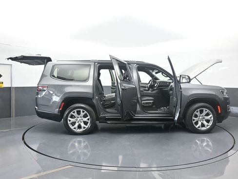 Used 2022 Jeep Wagoneer Series II image 75