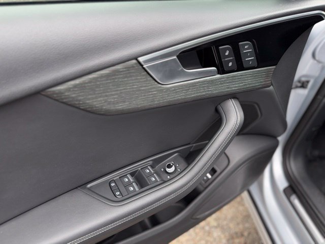 Used 2023 Audi A4 2.0T allroad Premium Plus AWD/4WD image 14