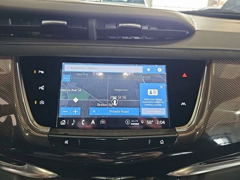 Used 2025 Cadillac XT6 Sport w/ Platinum Package image 24