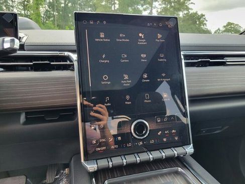 New 2025 GMC Sierra EV Denali image 19