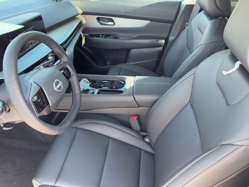 New 2025 Nissan Murano SL image 19