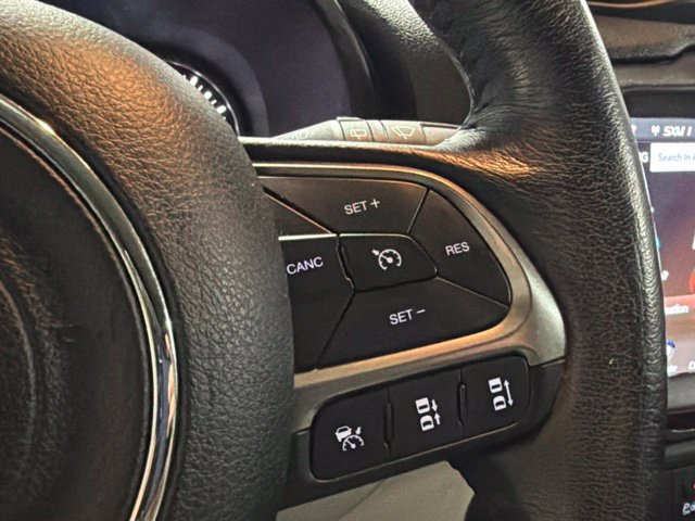 Used 2021 Jeep Renegade Limited w/ Sun & Sound Group AWD/4WD image 26