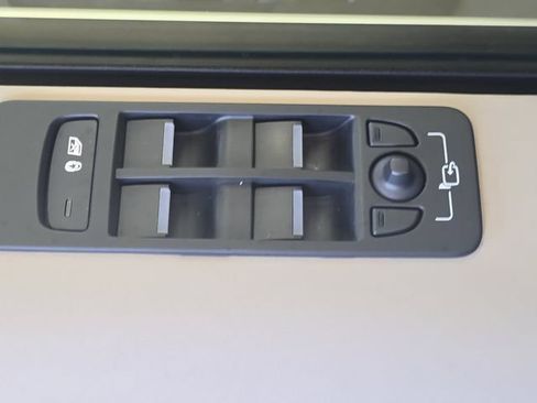 Certified 2025 Land Rover Discovery Sport S AWD/4WD image 30
