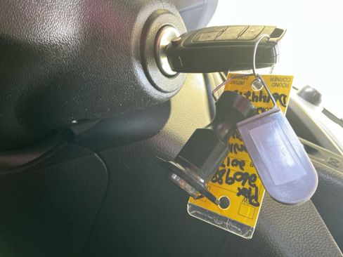 Used 2013 Chevrolet Equinox LS image 28