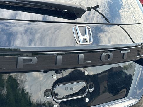 Used 2024 Honda Pilot EX-L image 31