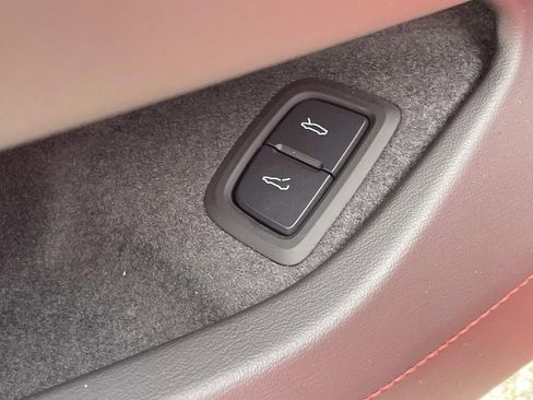 Used 2023 Chevrolet Corvette Stingray Preferred Cpe w/ Z51 Performance Package image 17