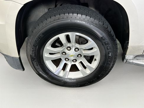 Used 2015 Chevrolet Tahoe LT RWD image 11