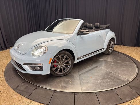 Used 2014 Volkswagen Beetle R-Line FWD image 2