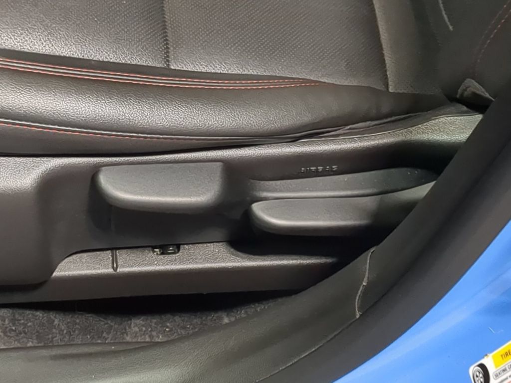 Used 2024 Chevrolet Trax RS w/ Driver Confidence Package FWD image 17