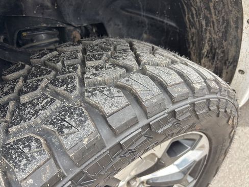 Used 2019 RAM 1500 Limited image 10