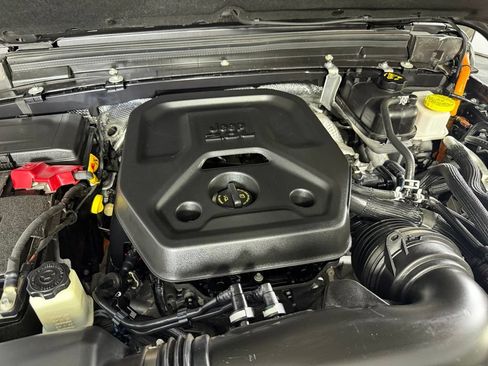 Used 2025 Jeep Wrangler Unlimited Sport S 4xe AWD/4WD image 33