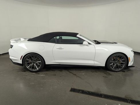 Used 2022 Chevrolet Camaro ZL1 image 14