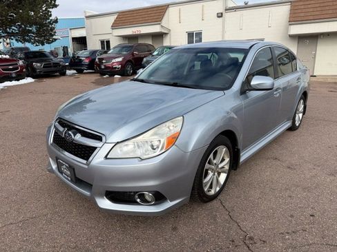 Used 2014 Subaru Legacy 2.5i Limited image 3