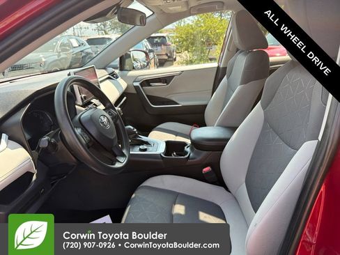 Used 2024 Toyota RAV4 XLE w/ Convenience Package AWD/4WD image 15