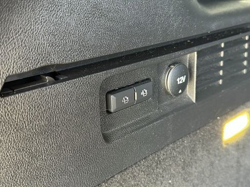 Used 2016 Lincoln MKX Select image 22