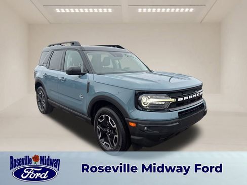 Used 2022 Ford Bronco Sport Outer Banks w/ Tech Package image 1