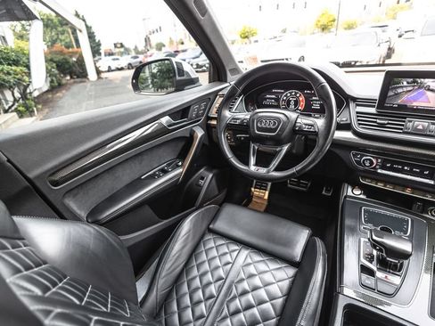 Used 2018 Audi SQ5 Premium Plus w/ S Sport Package AWD/4WD image 20