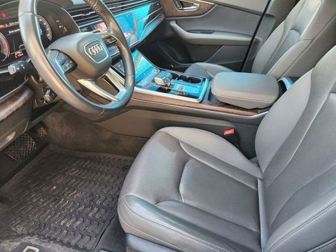 Used 2020 Audi Q8 Prestige image 4