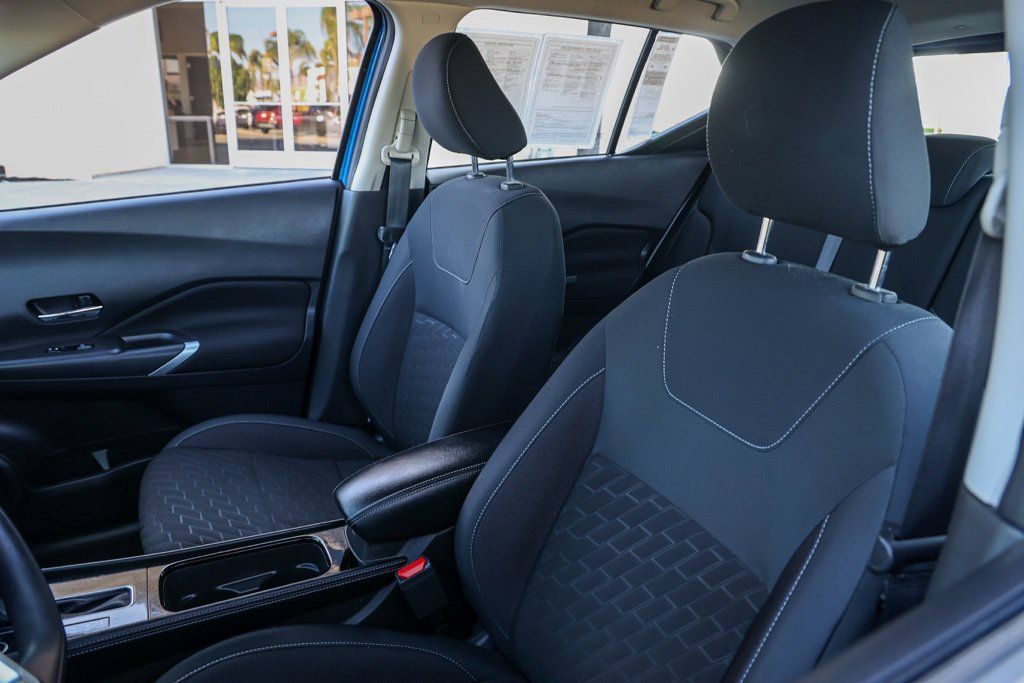Used 2023 Nissan Kicks SV FWD image 16
