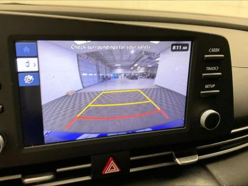 Certified 2024 Hyundai Elantra SE image 19