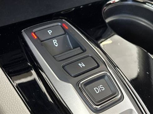Used 2017 Honda Pilot Touring image 24