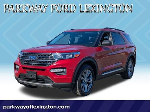 Used 2022 Ford Explorer XLT w/ Equipment Group 202A image 1