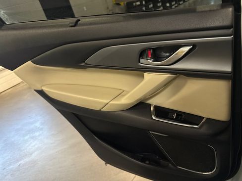 Used 2018 MAZDA CX-9 Touring w/ Touring Premium Package AWD/4WD image 13