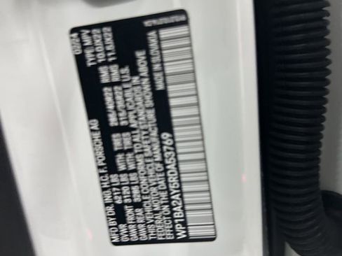 Used 2024 Porsche Cayenne Coupe image 35