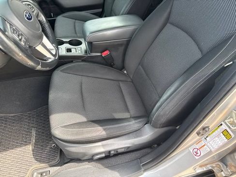 Used 2016 Subaru Outback 2.5i Premium AWD/4WD image 9