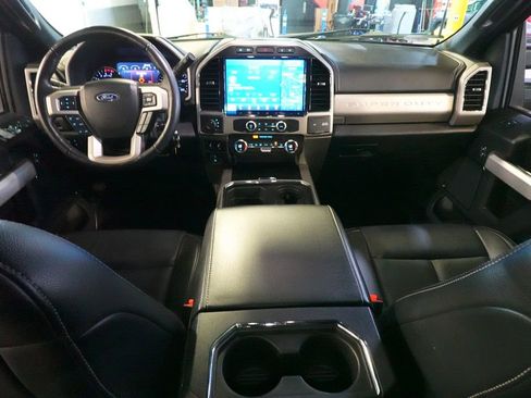 Used 2022 Ford F350 Lariat image 7