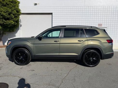 New 2026 Volkswagen Atlas SE FWD image 3
