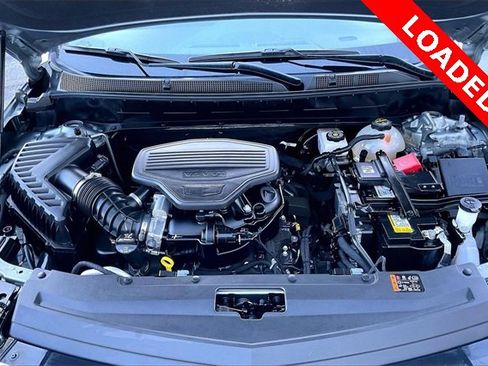 Used 2025 Cadillac XT6 Premium Luxury image 9