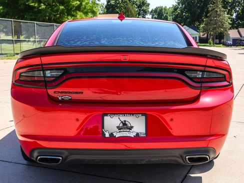 Used 2018 Dodge Charger SXT Plus w/ Blacktop Package RWD image 13