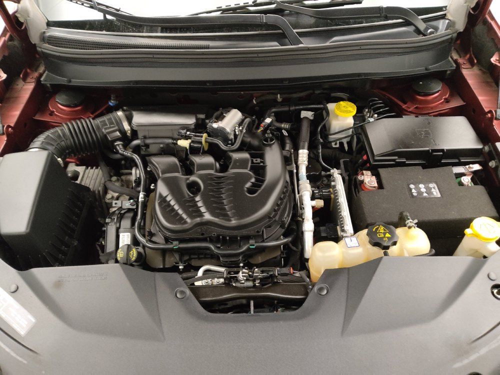Used 2019 Jeep Cherokee Latitude w/ Popular Appearance Group FWD image 30