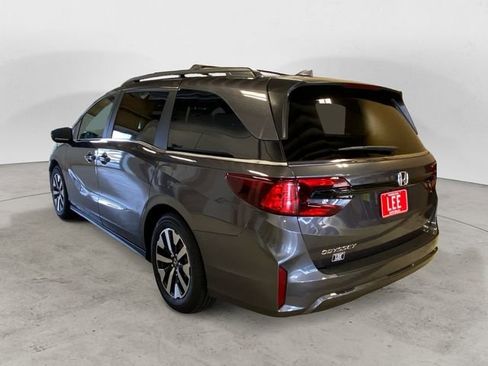 New 2026 Honda Odyssey EX-L image 3