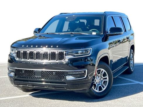 Used 2024 Jeep Wagoneer 4WD image 1