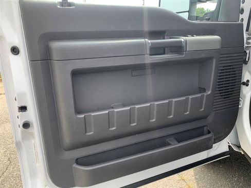 Used 2012 Ford F250 Lariat w/ Chrome Pkg AWD/4WD image 16
