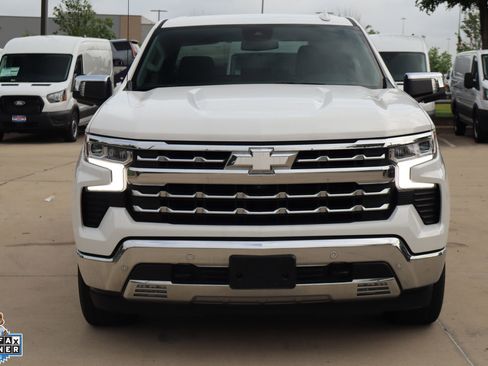 Used 2023 Chevrolet Silverado 1500 LTZ AWD/4WD image 9
