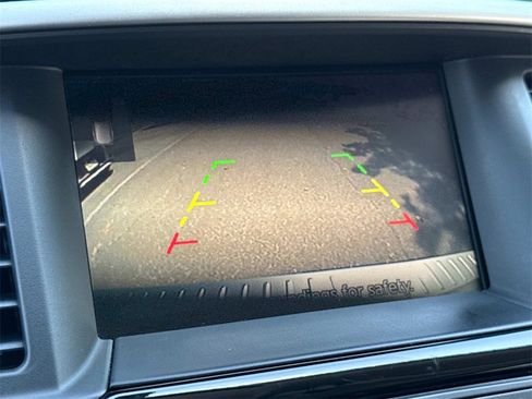 Used 2020 Nissan Pathfinder S image 3