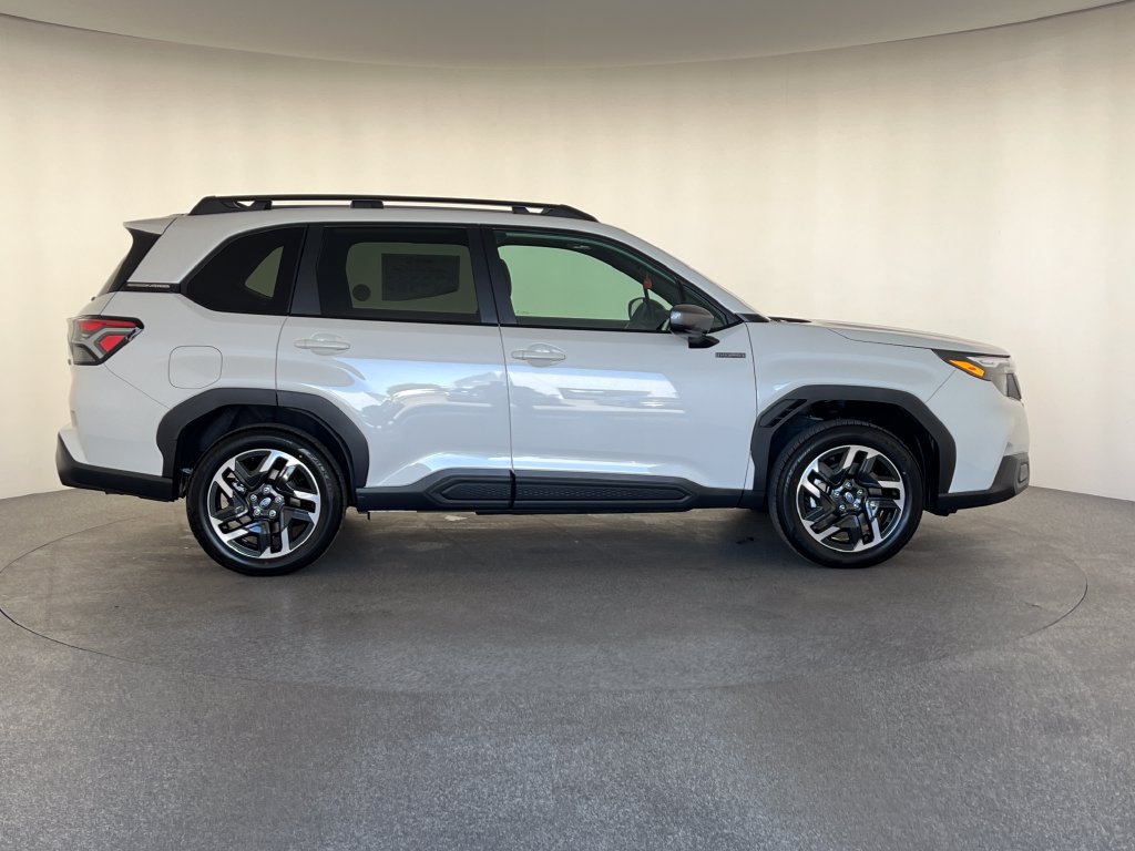 New 2026 Subaru Forester Touring AWD/4WD image 2