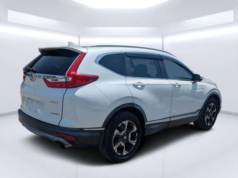 Used 2018 Honda CR-V Touring image 3