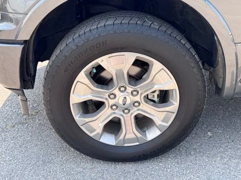 Used 2019 Ford F150 Platinum w/ Technology Package AWD/4WD image 40