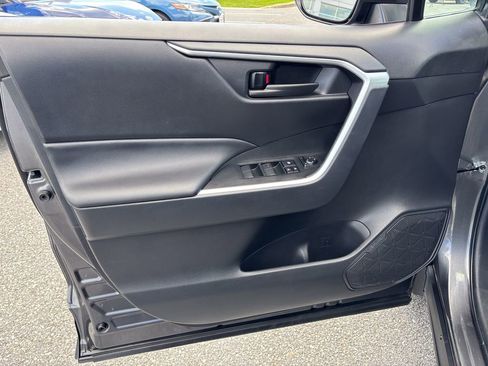 Certified 2025 Toyota RAV4 LE FWD image 16