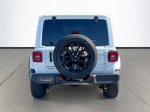 Used 2025 Jeep Wrangler Unlimited Sahara w/ Safety Group image 6