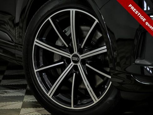 Used 2023 Audi Q7 3.0T Prestige w/ Prestige Package AWD/4WD image 3