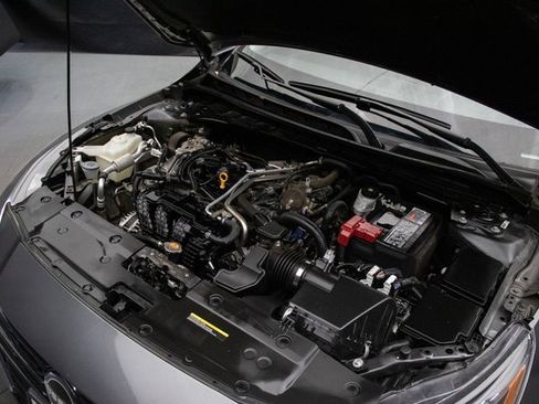 Used 2024 Nissan Altima 2.5 SV image 29