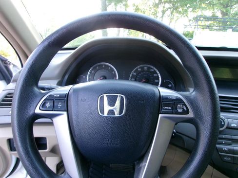 Used 2009 Honda Accord LX image 15